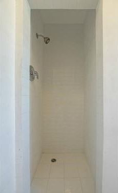 5th image of 3118 W 77th St