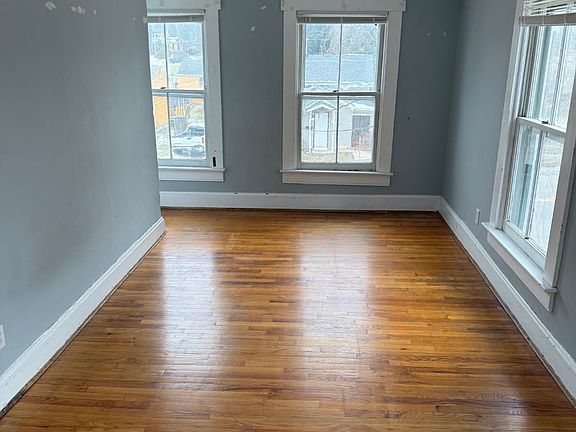 5th image of 7360 Perry St #B
