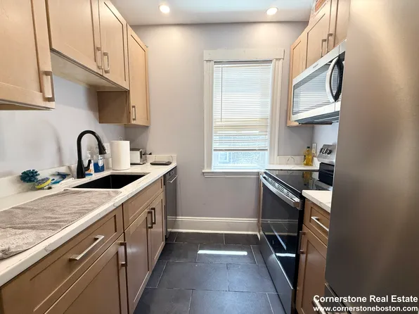 (undisclosed Address), Roxbury Crossing, MA 02120