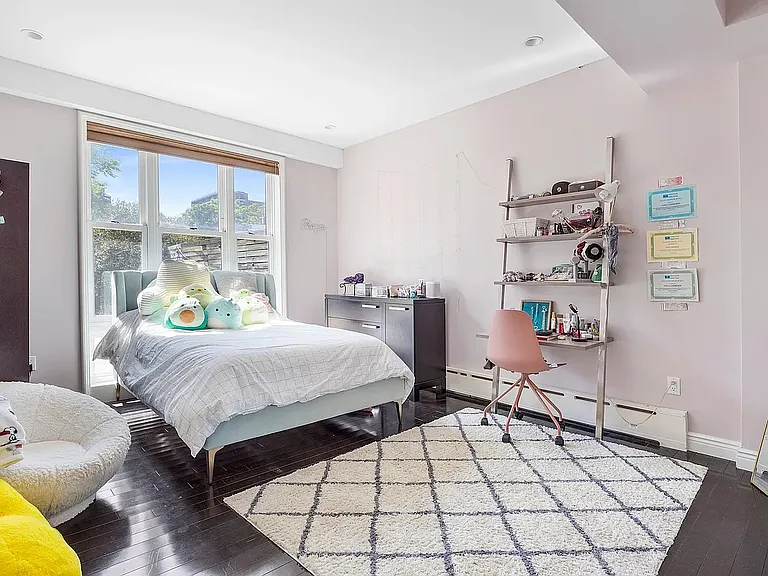 30-11 21st St #2A — Photo 9
