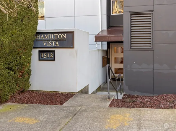 1512 California Avenue SW #201, Seattle, WA 98116