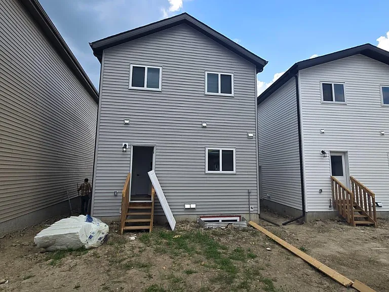 336 Munn Way — Photo 20
