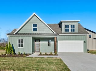 2057 Dutton Pl, Fayetteville, AR 72703