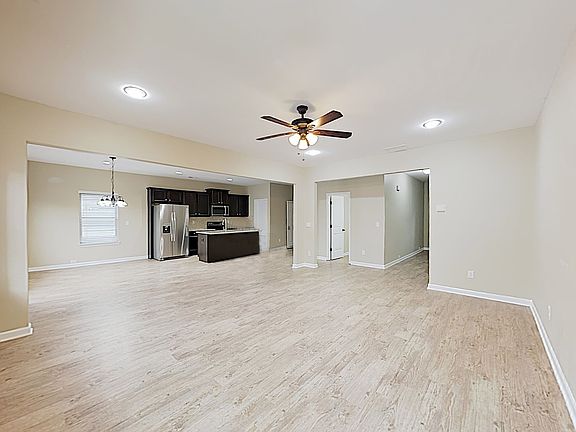 5th image of 611 Beaujolais Ct