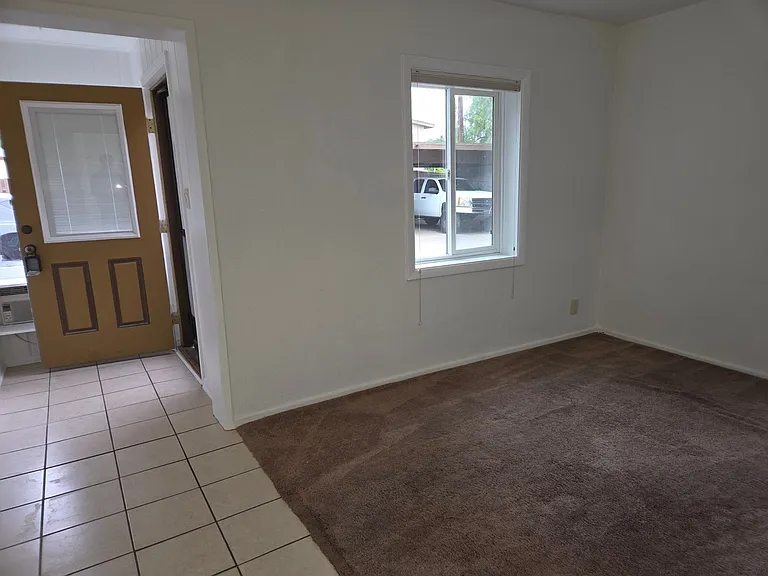 240-246 Cruzero St #244 — Photo 30