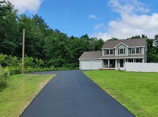 1826 Lake Shore Rd, Manchester, NH 03109