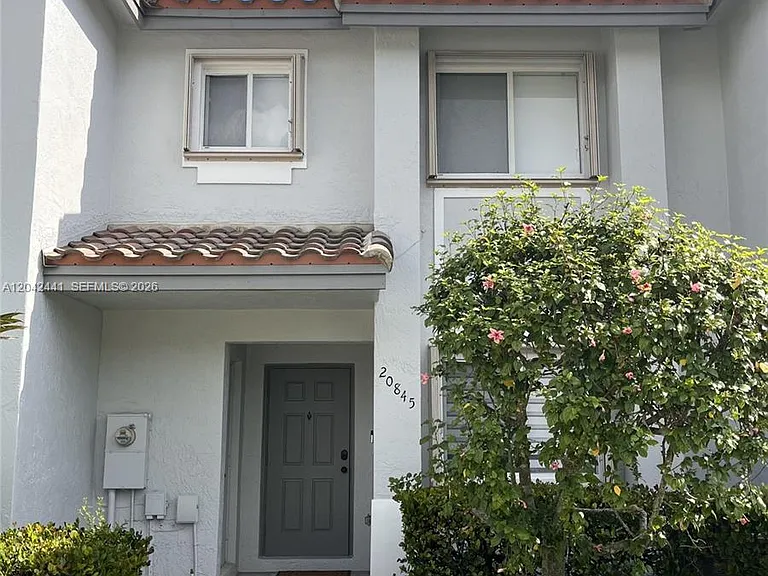 20845 NW 1st St #0 — Photo 2