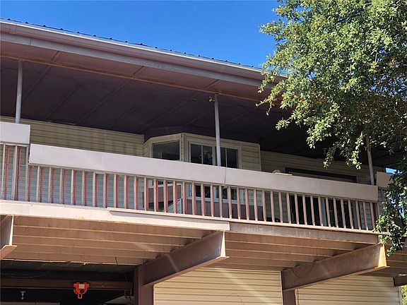 2nd image of 3615 Peninsular Dr #C