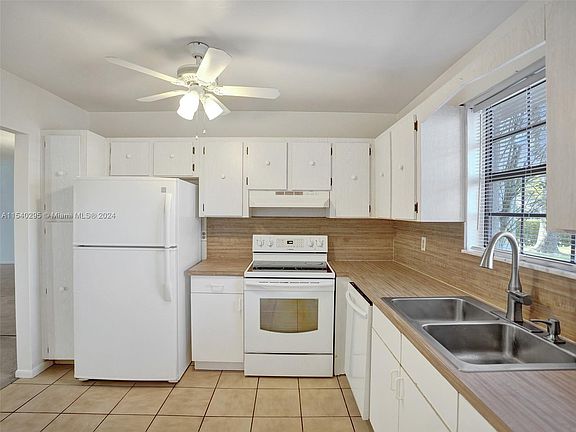 5th image of 3351 NW 85th Ave APT 118