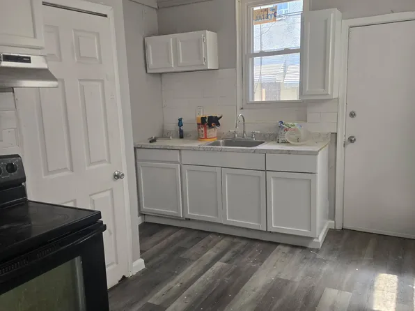1249 N Alden St, Philadelphia, PA 19131