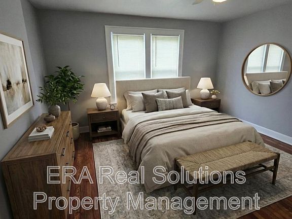3rd image of 216 N Hague Ave