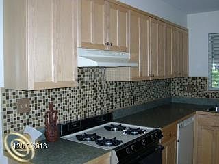 2nd image of 14778 Hubbard St