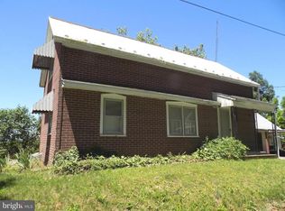 8711 Tomstown Rd, Waynesboro, PA 17268