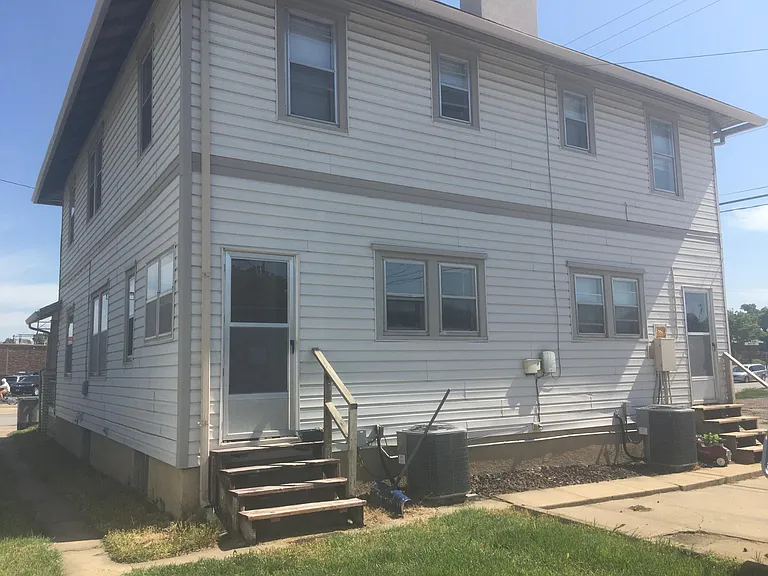 15 W 10th Ave — Photo 11