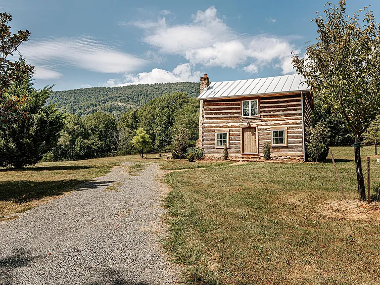 9475 Dick Woods Rd — Photo 22