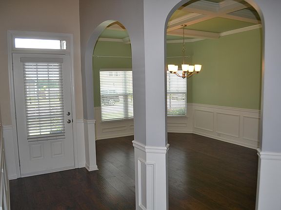 3rd image of 5024 Vine Lane Lane