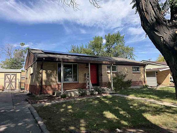 4th image of 1355 Racine St