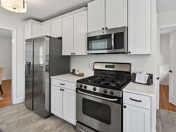 4th image of 3837 France Ave S