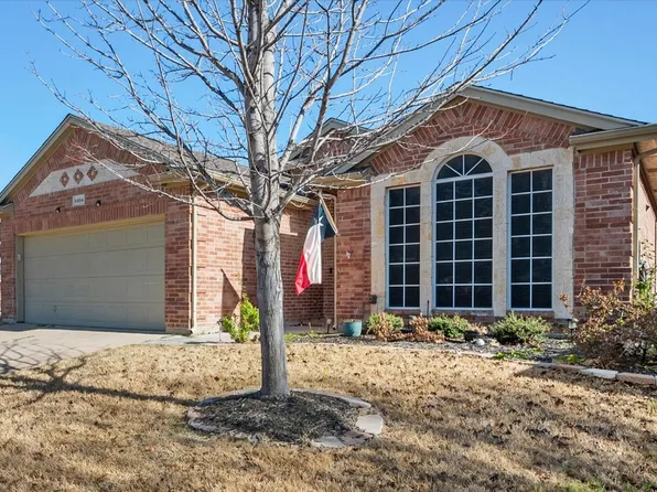 5904 Ozark Dr, Fort Worth, TX 76131