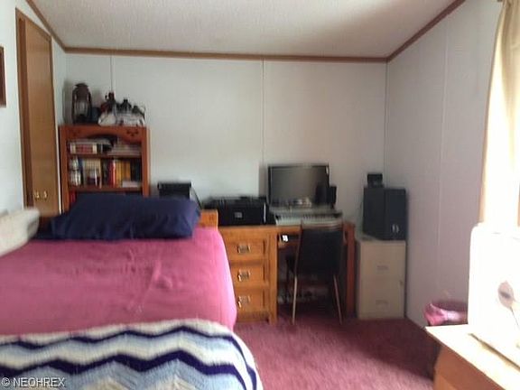 3rd image of 127 Paradise Dr