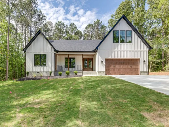 130 Moonlight Dr, Fair Play, SC 29643