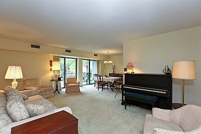 2nd image of 3505 Lakeview Dr APT 111
