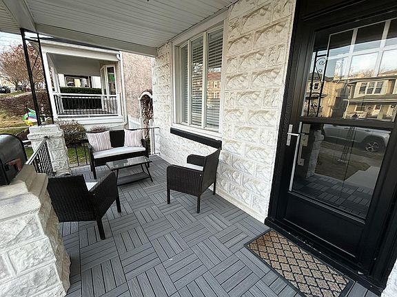 3rd image of 145 W 11th Ave #1