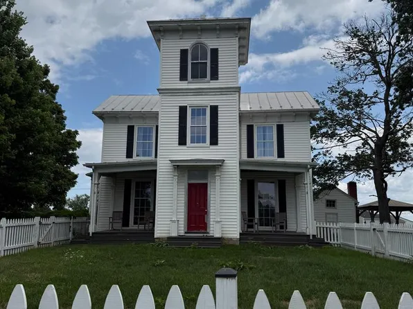 2239 6th St, Middletown, VA 22645
