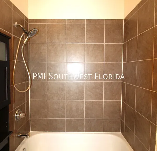 7728 Plantation Cir — Photo 13