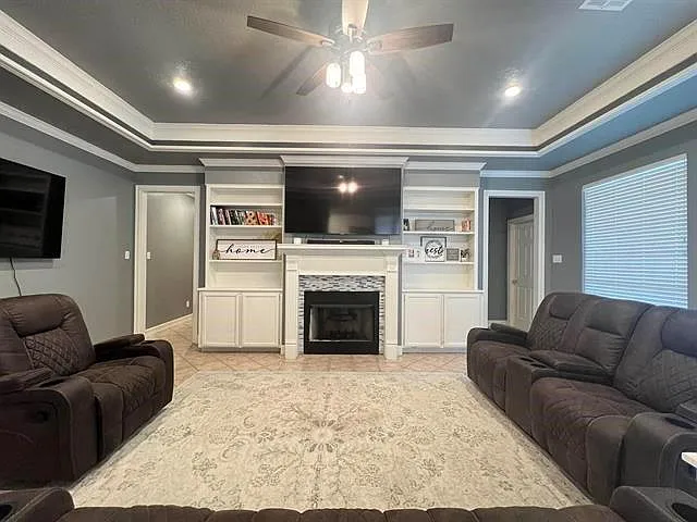 6035 Barrington Ave — Photo 9