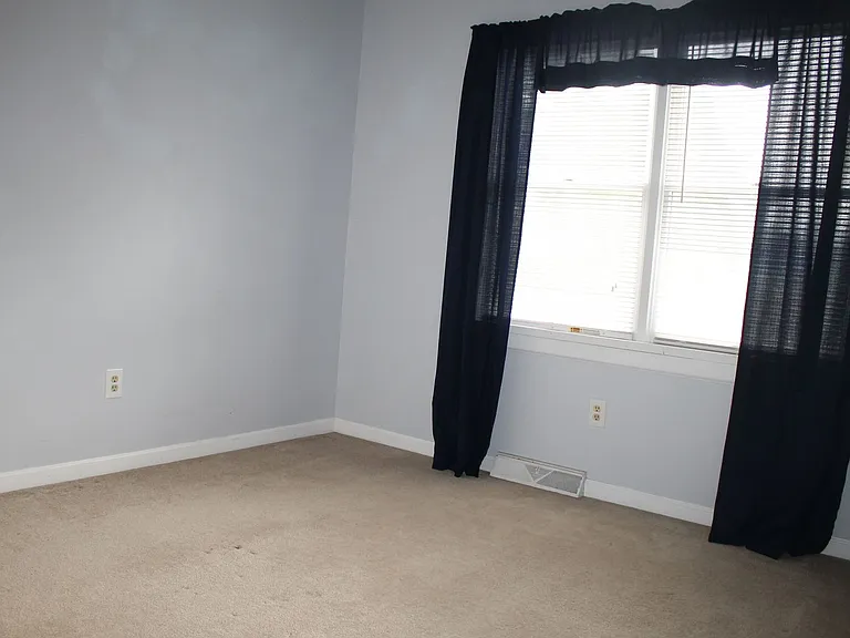 24 Ovelton Ave — Photo 5