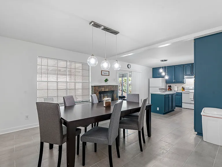 2751 Tiara Dr — Photo 12