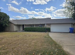 47 Lakeview Cir, Lawton, OK 73507