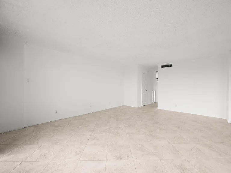 1401 S Federal Hwy #220 — Photo 16