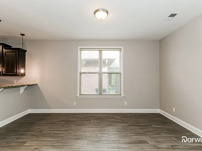 5556 Park Side Cir — Photo 8