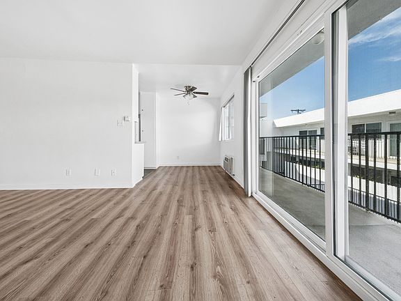 3rd image of 16900 Parthenia St #18