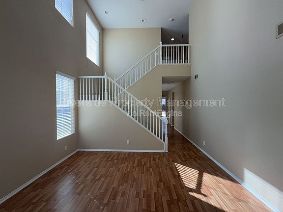 4th image of 3882 Strand Way