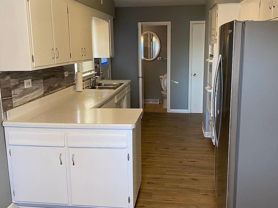 1st image of 394 Yates Ave