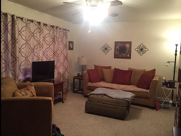 2nd image of 1207 E 51st St