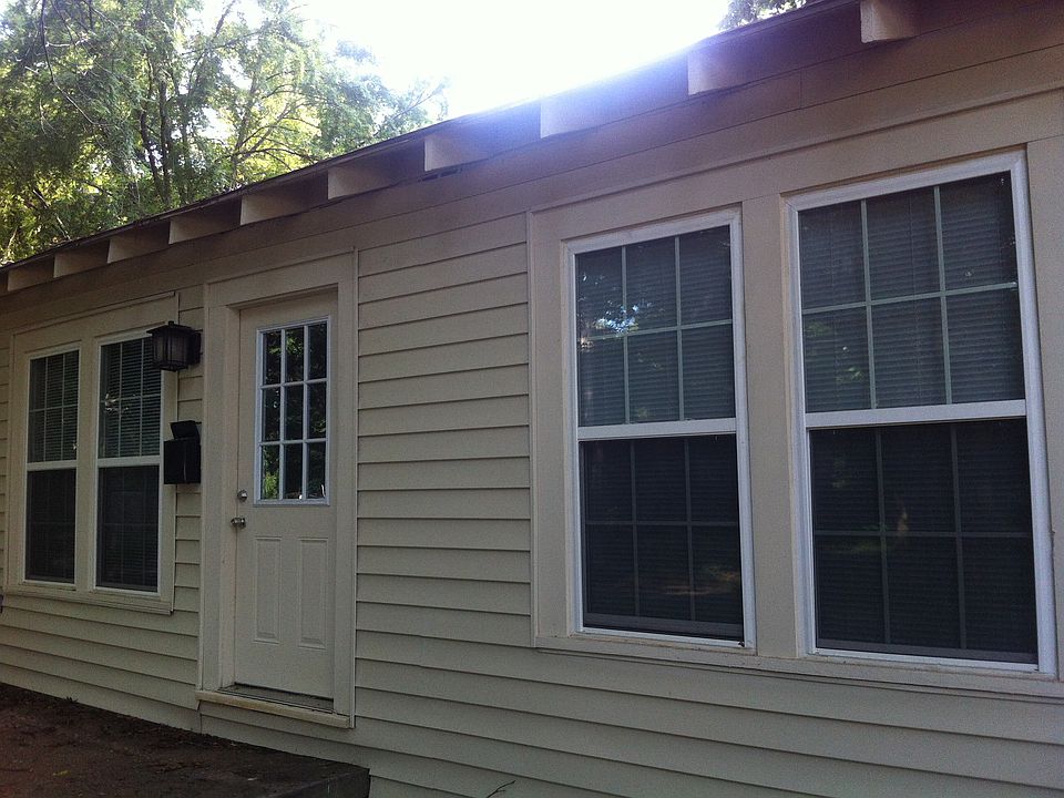 1st image of 3126 Holly St