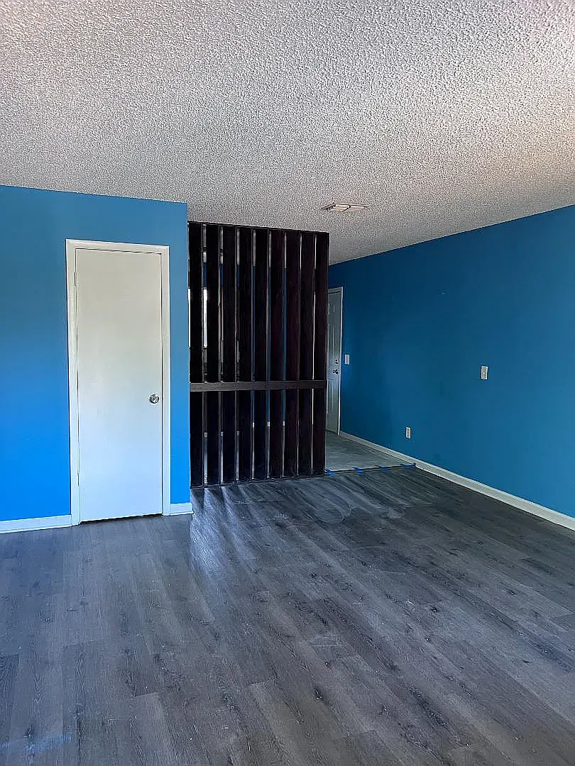 5235 Westchase Ct — Photo 2