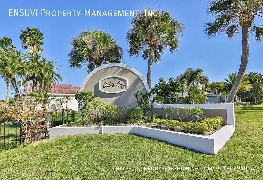 Stunning 5-bedroom, 4-bathroom home located in the desirable community of Cobia Cay — Photo 3
