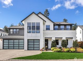 8722 NE Winslow Grove Ct, Bainbridge Island, WA 98110