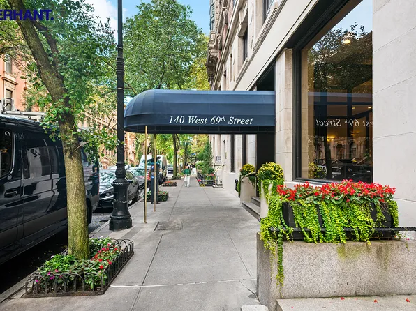 140 West 69th Street image 18 of 18