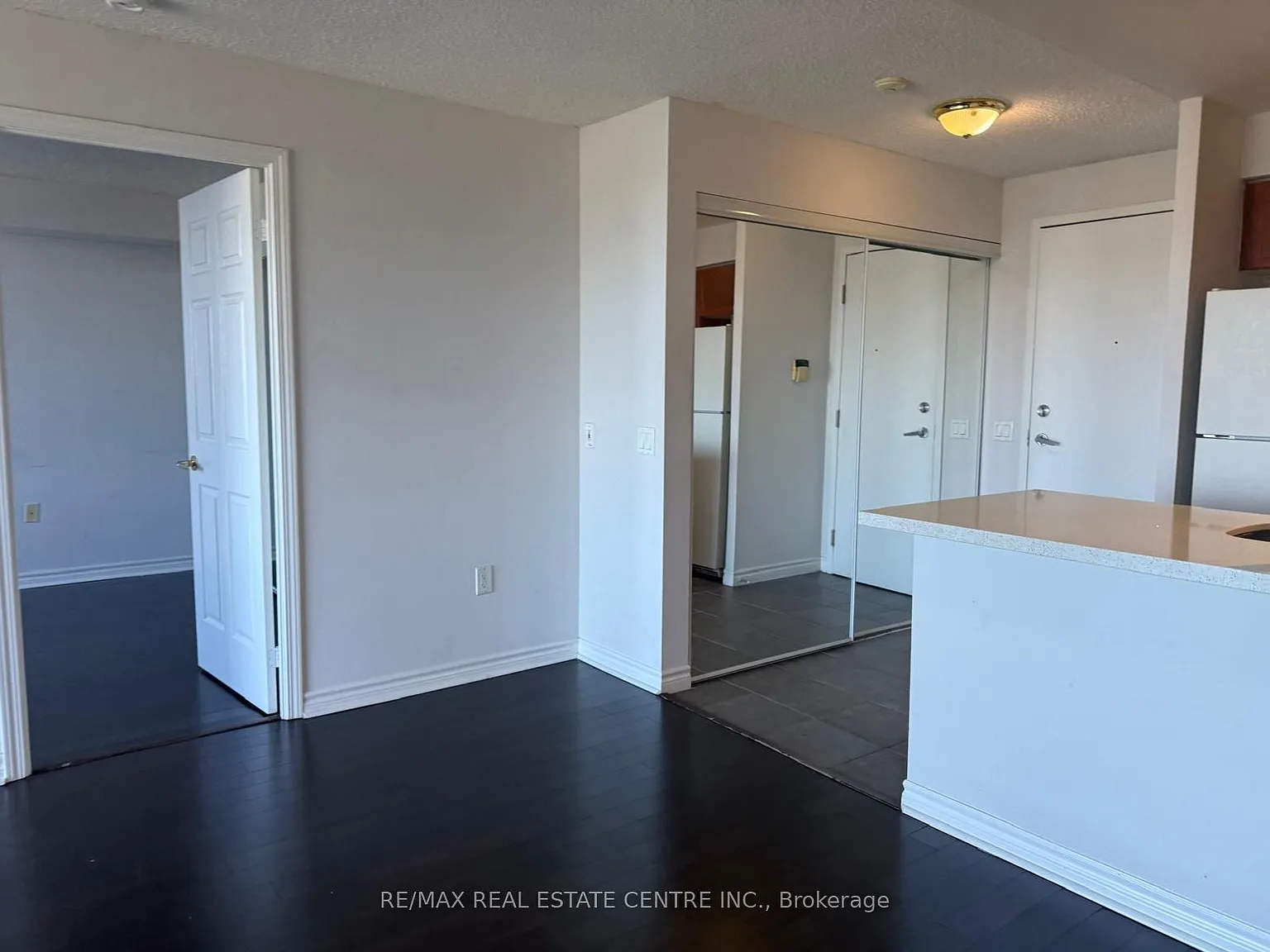 2 bed, $2,600 — Photo 2