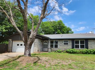 539 W D St, Jenks, OK 74037