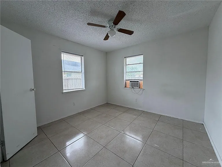 301 S Raul Longoria Rd — Photo 11