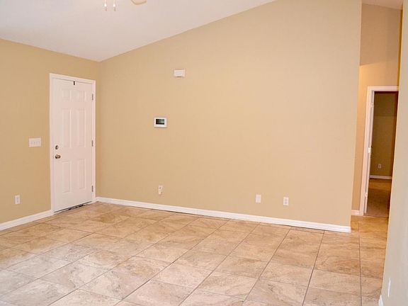 4th image of 6295 NW 61st Ct