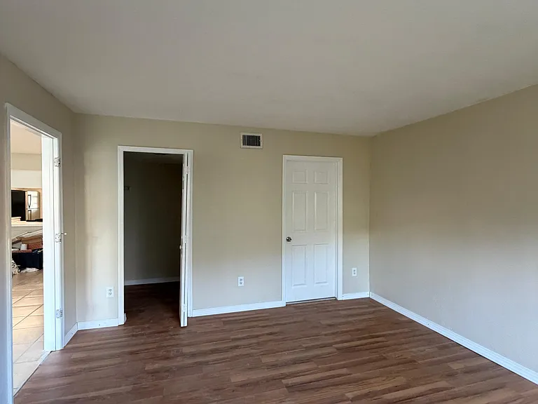 201 Palm Beach Trace Dr — Photo 15