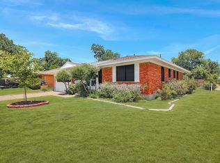 1422 Flamingo Ln, Garland, TX 75042